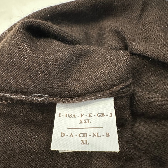 A DARK BROWN LIGHTWEIGHT HOODED PULL OVER - Picture 5 of 7
